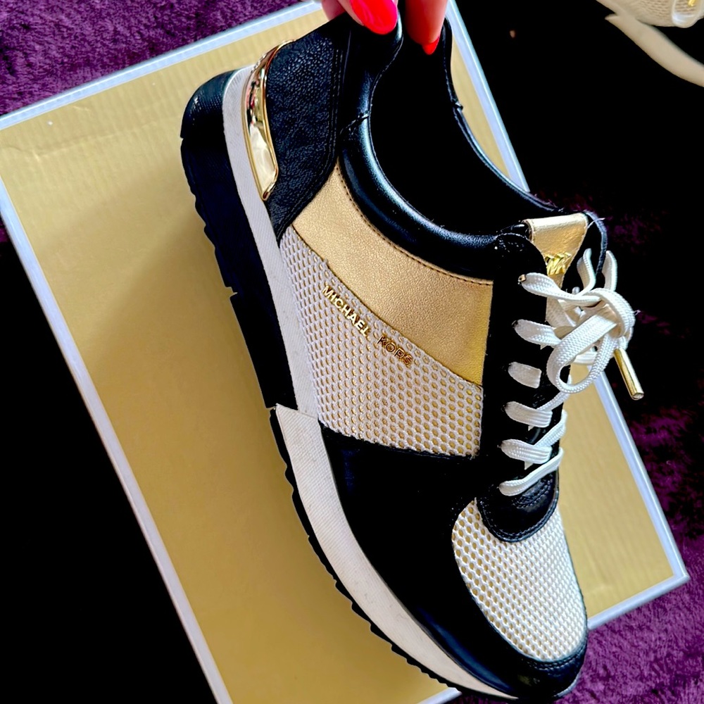 #MichaelKors #womens #sneakers lightly worn! Great condition! Original box.